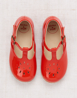 [MISHA &amp; PUFF]Sally T-Strap Shoes - Crimson Patent